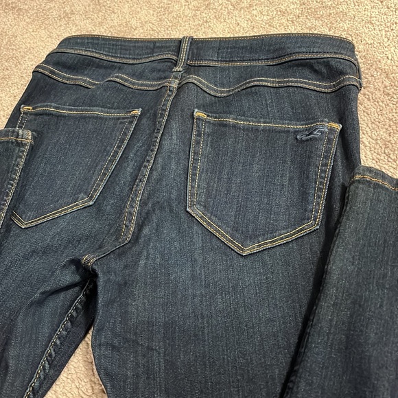 Hollister / High Rise Jean Jeggings / Size 28 - Picture 9 of 11